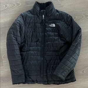 Youth black North Face puffer jacket, sz 14/16
Fully Reversible
